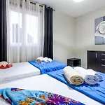2d2 Beautiful Oasis 3 Bedrooms Duplex