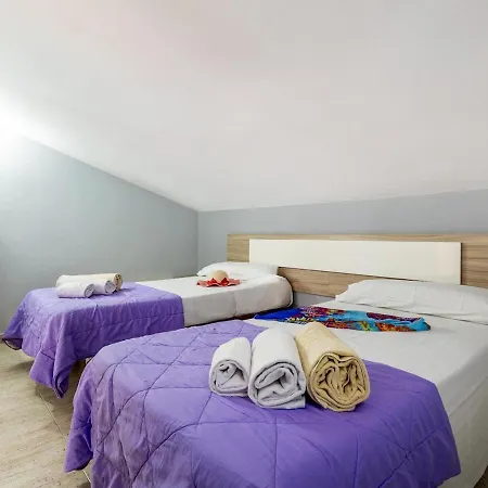 2d2 Beautiful Oasis 3 Bedrooms Duplex Apartment *